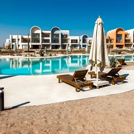 Апартаменты Kamaran Luxurious 2Bdr